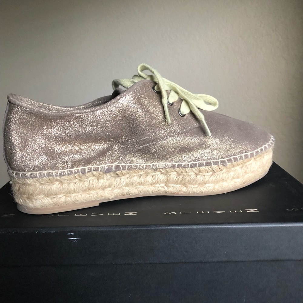 Steve Madden Phylicia Dusty Gold